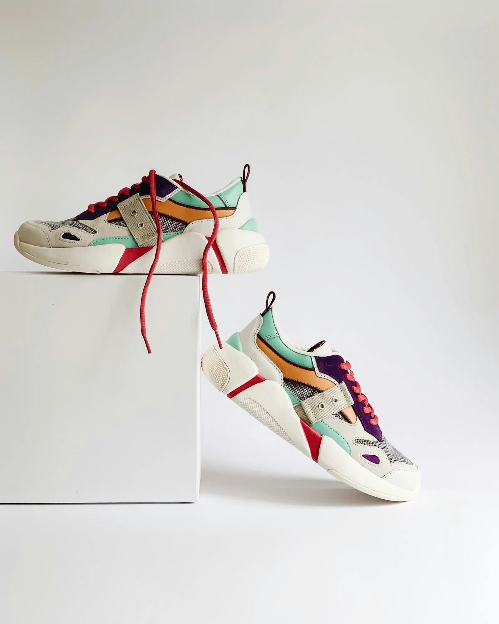 City Trainer shoes front view