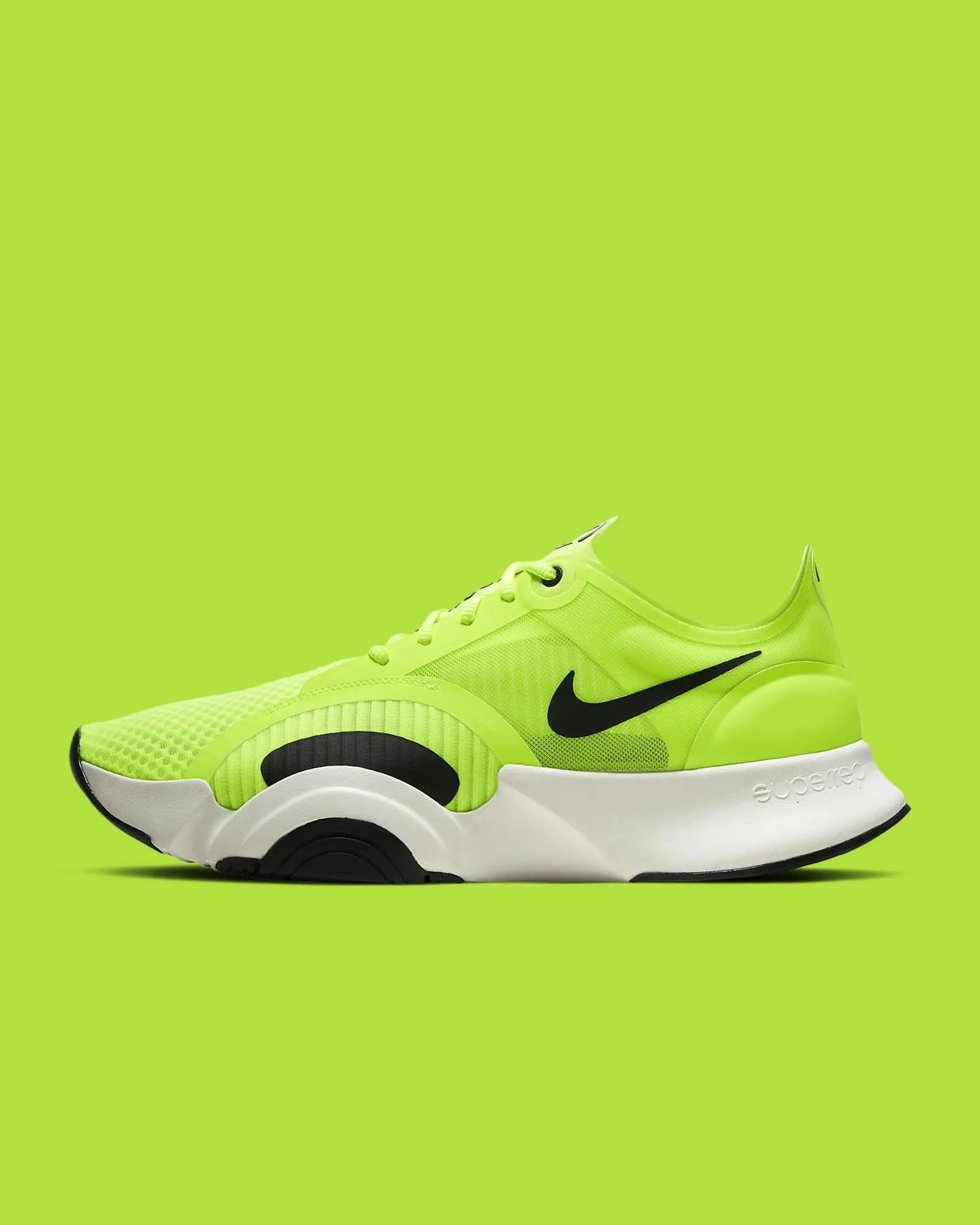 Pulse Trainer shoes front view